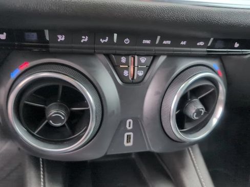 Used 2024 Chevrolet Blazer LT w/ Convenience Package FWD image 31