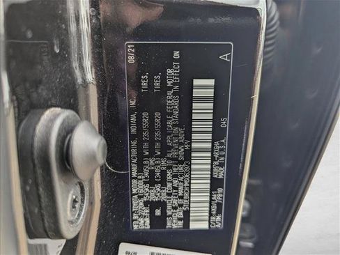 Used 2021 Toyota Highlander Platinum image 16