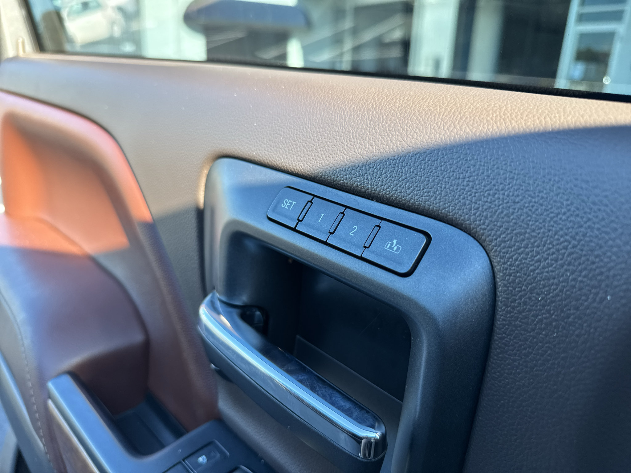 Used 2017 Chevrolet Silverado 3500 High Country w/ Duramax Plus Package AWD/4WD image 35
