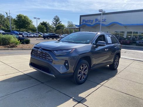 Used 2023 Toyota RAV4 Limited AWD/4WD image 4