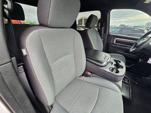 Used 2024 RAM 1500 Warlock RWD image 11