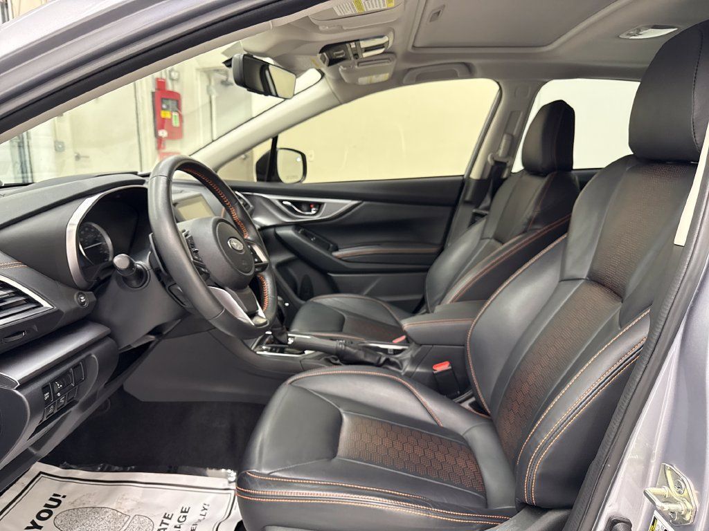 Certified 2022 Subaru Crosstrek 2.5i Limited w/ Moonroof Package 2 AWD/4WD image 15