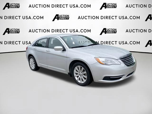 Used 2012 Chrysler 200 Touring FWD image 6