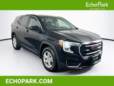 Used 2024 GMC Terrain SLE AWD/4WD image 1