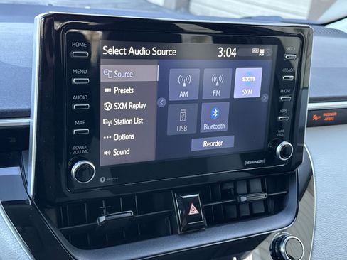 Used 2021 Toyota Corolla LE image 14