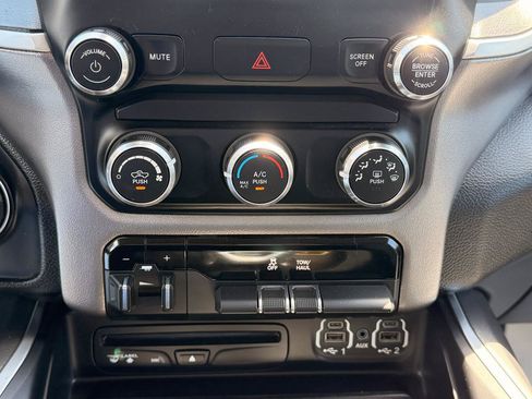 Used 2019 RAM 1500 Big Horn AWD/4WD image 29
