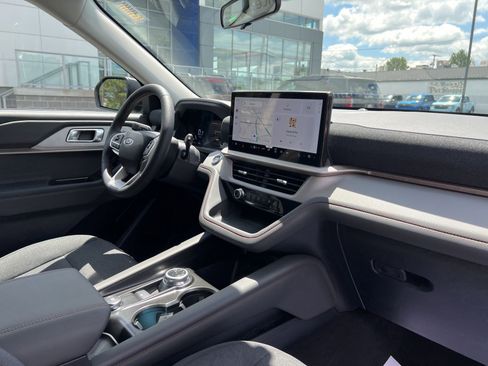 New 2026 Ford Explorer Active AWD/4WD image 47