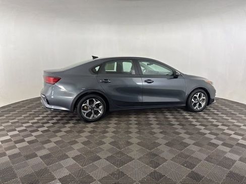 Used 2021 Kia Forte LXS image 7