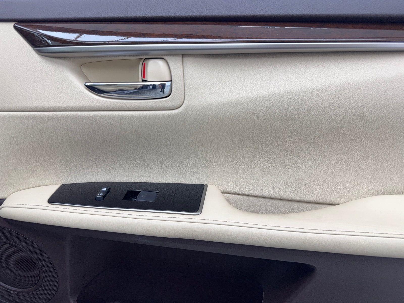 Used 2017 Lexus ES 350 w/ Premium Package FWD image 43