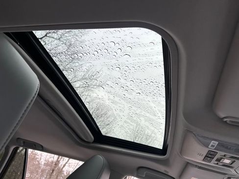 New 2025 Toyota RAV4 Limited image 19