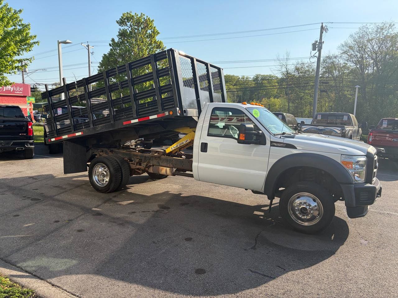 Used 2015 Ford F550 4x4 Regular Cab Super Duty image 5