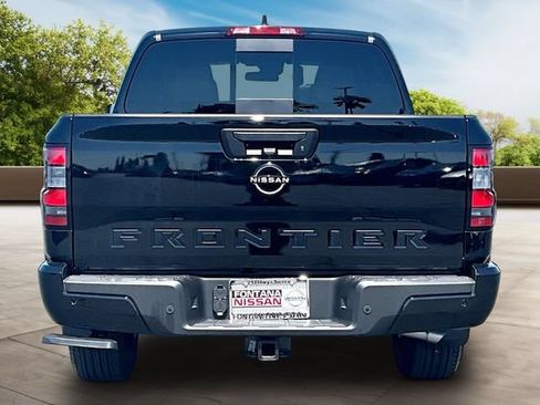 New 2026 Nissan Frontier SV w/ SV Convenience Package RWD image 4