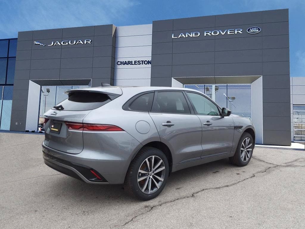 New 2025 Jaguar F-PACE R-Dynamic S AWD/4WD image 5