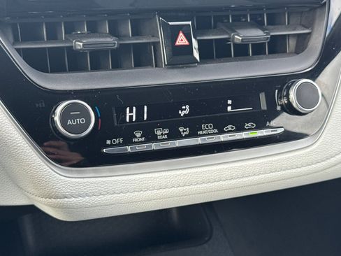 Used 2023 Toyota Corolla SE image 21