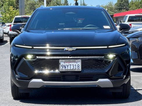 Used 2024 Chevrolet Equinox EV LT FWD image 10