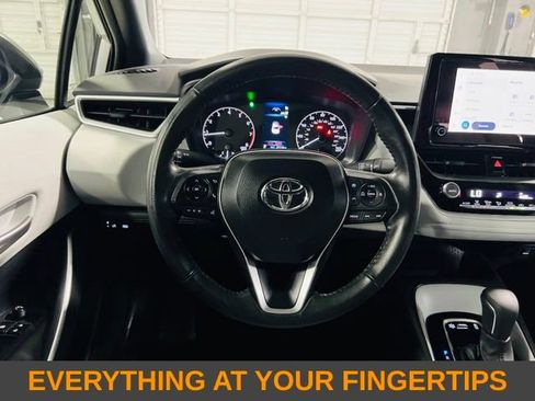 Used 2024 Toyota Corolla SE FWD image 5