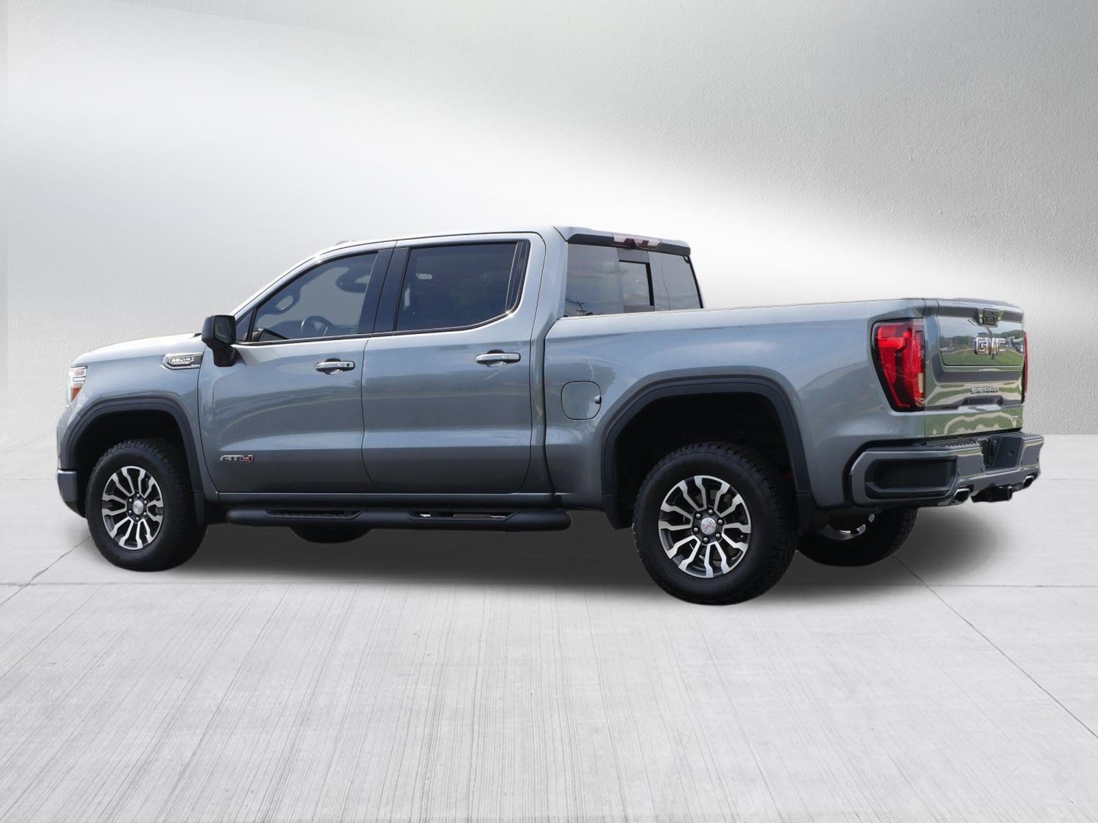 Used 2021 GMC Sierra 1500 AT4 w/ AT4 Value Package AWD/4WD image 4