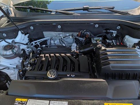 Used 2023 Volkswagen Atlas SE w/ Panoramic Sunroof Package FWD image 10