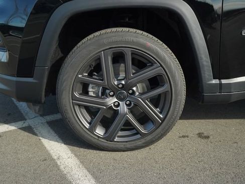 New 2026 Jeep Compass Latitude w/ Sun and Sound Group image 10