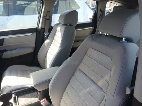 Used 2017 Honda CR-V LX image 5