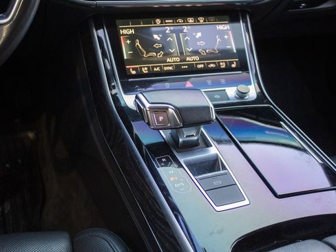 Used 2021 Audi A8 L 3.0T w/ Executive Plus Package image 21