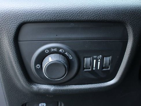 Used 2023 Jeep Grand Cherokee L Laredo w/ Luxury Tech Group I image 15