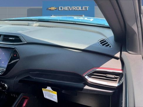 Used 2023 Chevrolet TrailBlazer RS w/ Technology Package AWD/4WD image 26