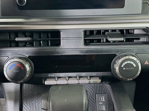 Used 2025 Toyota 4Runner SR5 image 23