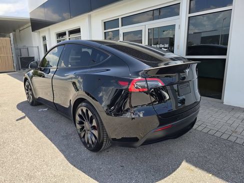 Used 2022 Tesla Model Y Performance AWD/4WD image 5