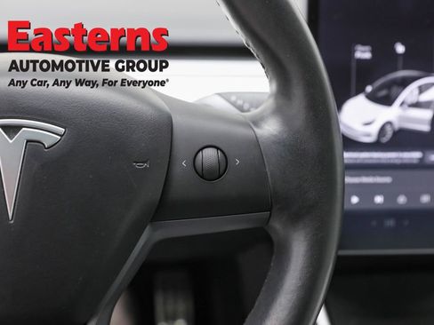 Used 2018 Tesla Model 3 Long Range image 16