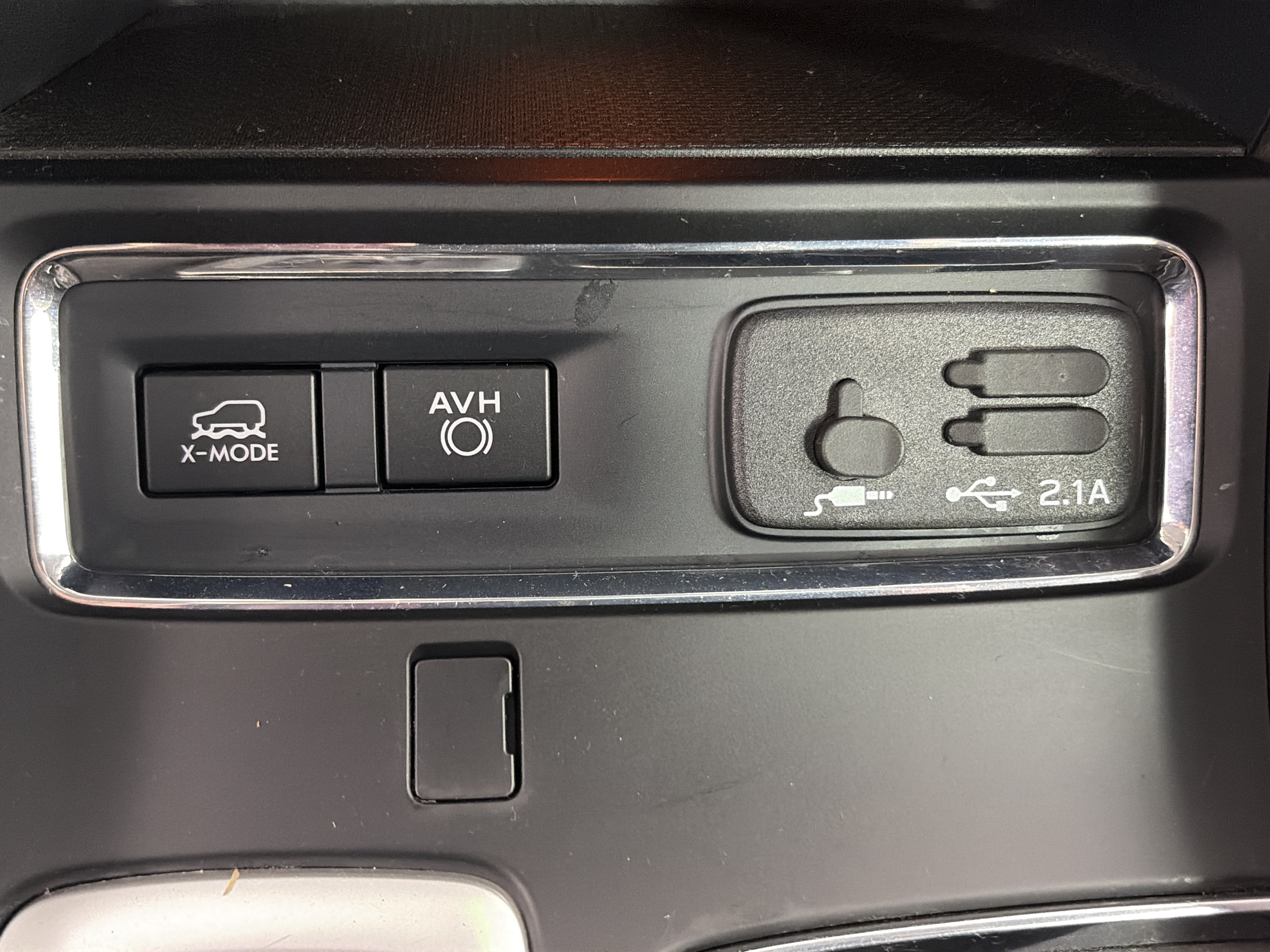 Used 2020 Subaru Ascent Premium w/ Sport Package AWD/4WD image 29