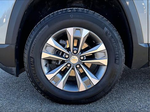 Used 2025 Chevrolet Equinox LT w/ Convenience Package II image 7