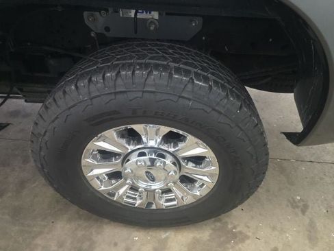Used 2016 Ford F250 XLT AWD/4WD image 15