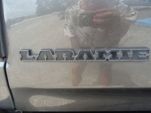 Used 2021 RAM 1500 Laramie w/ Night Edition AWD/4WD image 40