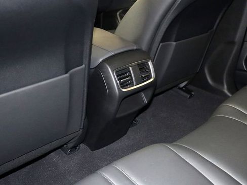 Used 2024 Acura RDX SH-AWD image 15