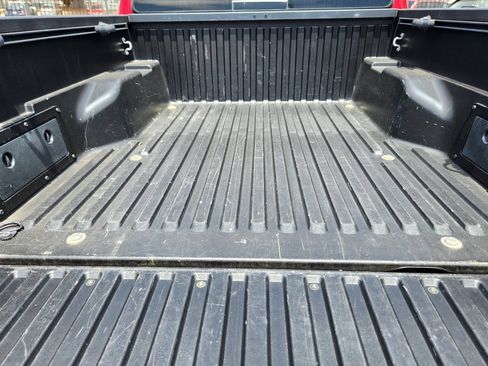 Used 2017 Toyota Tacoma TRD Off-Road w/ Tow Package (A/T) AWD/4WD image 15