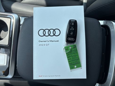 Used 2023 Audi Q7 3.0T Prestige AWD/4WD image 34