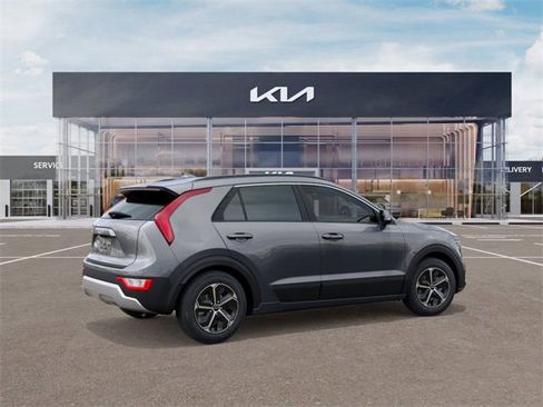 New 2026 Kia Niro EX image 6