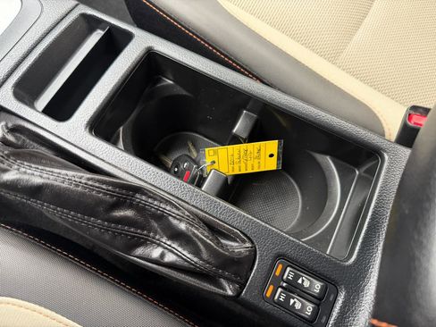 Used 2016 Subaru Crosstrek 2.0i Premium image 18