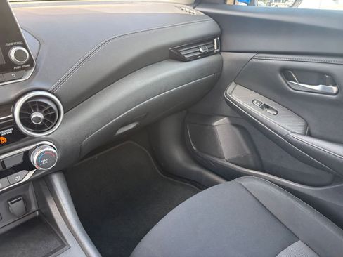 Used 2025 Nissan Sentra SV FWD image 33