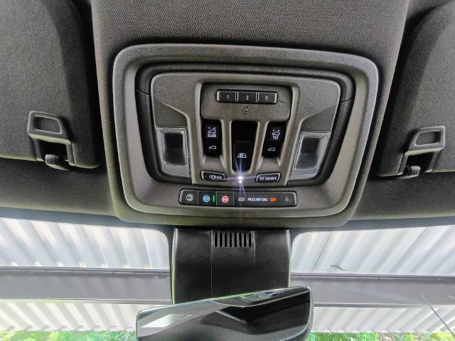 Used 2024 GMC Sierra 2500 Denali w/ Denali Reserve Package AWD/4WD image 39