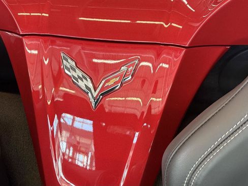 Used 2015 Chevrolet Corvette Stingray Convertible RWD image 32