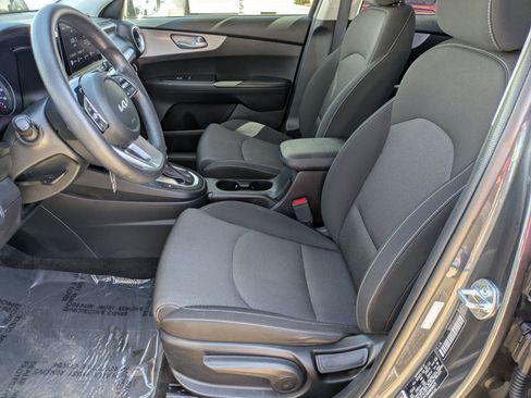 Used 2022 Kia Forte LXS image 21