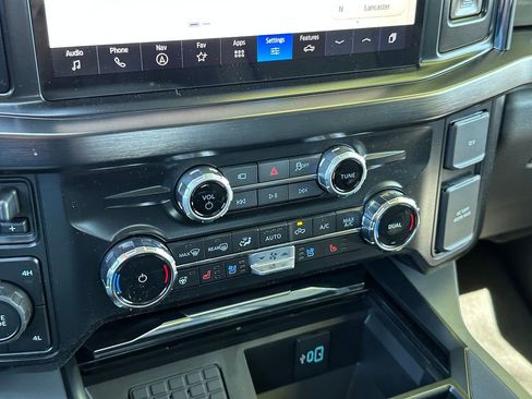 New 2026 Ford F250 Lariat w/ FX4 Off-Road Package AWD/4WD image 28