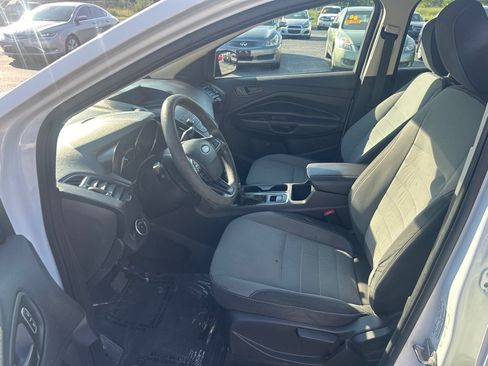 Used 2019 Ford Escape S FWD image 9