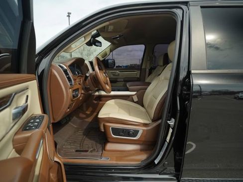 Used 2019 RAM 1500 Laramie image 11