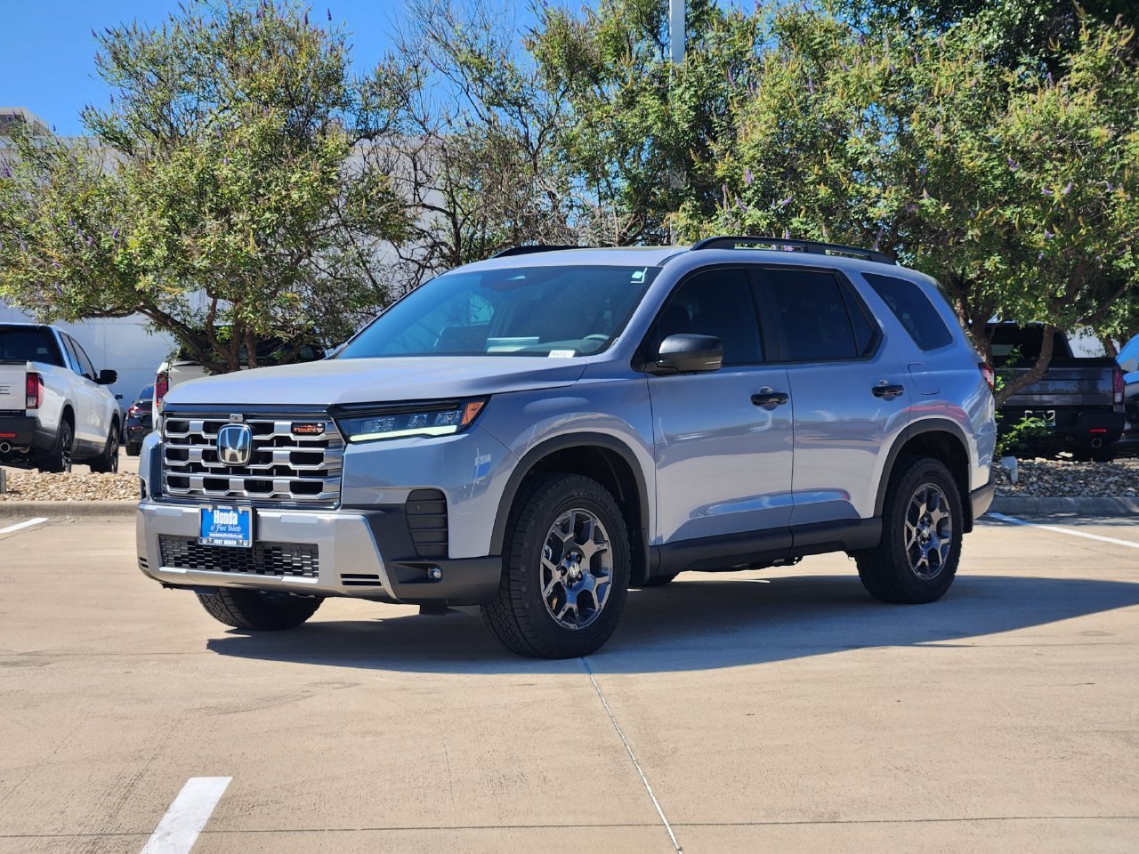 New 2026 Honda Pilot TrailSport image 2