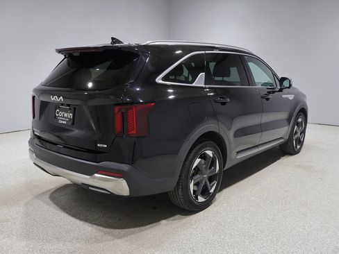 Used 2025 Kia Sorento SX Prestige AWD/4WD image 2