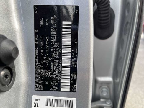 Used 2024 Toyota Highlander Platinum AWD/4WD image 26