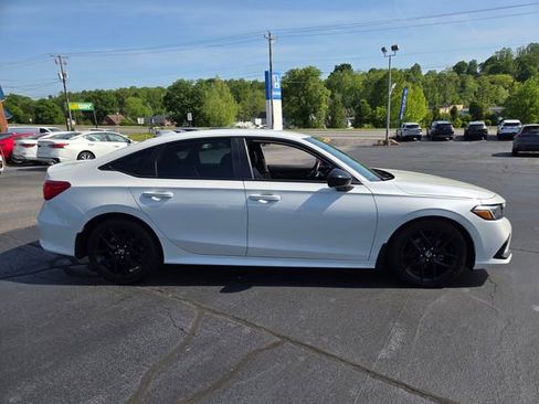 Used 2024 Honda Civic Sport image 10